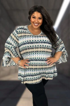 88 PQ {Meant To Appeal} Ivory/Multi-Color Print Top EXTENDED PLUS SIZE 4X 5X 6X